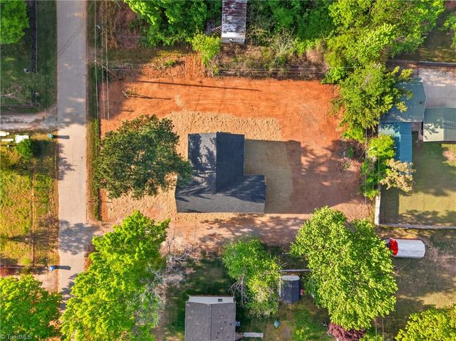 6141 Pepperidge Way, Climax, NC 27233