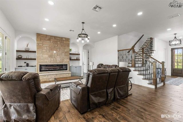 443 ELVA COURT, Wichita Falls, TX 76305