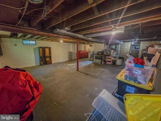 33 DELWOOD RD, Cherry Hill, NJ 08002