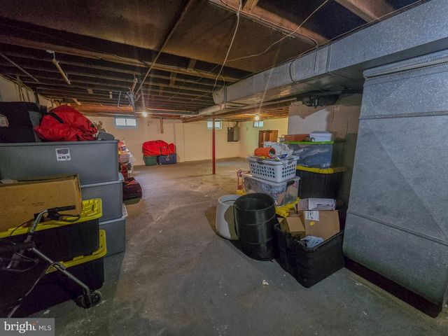 33 DELWOOD RD, Cherry Hill, NJ 08002