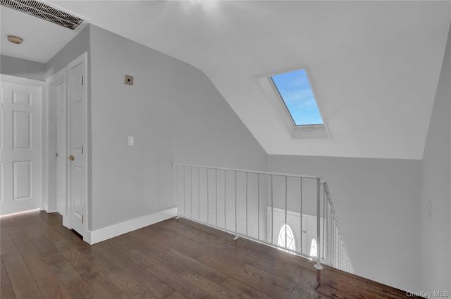 1 Domino Way, Mount Sinai, NY 11766