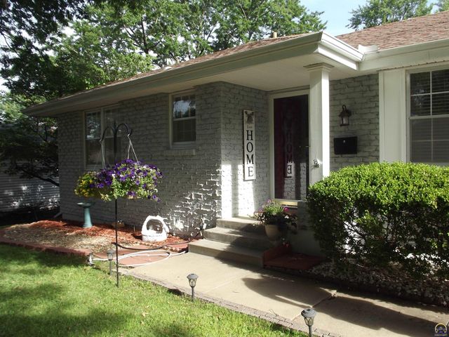 5509 SW 25th ST, Topeka, KS 66614