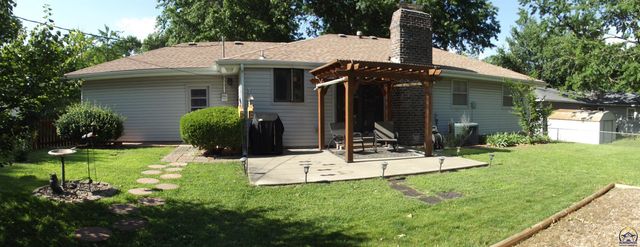 5509 SW 25th ST, Topeka, KS 66614