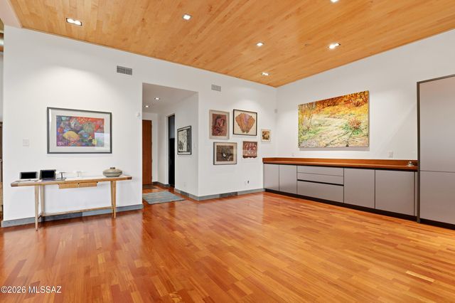 2965 N Calle Ladera, Tucson, AZ 85715