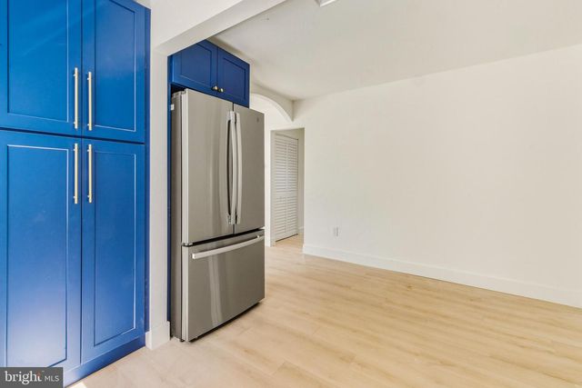 24 N 12TH ST, Villas, NJ 08251