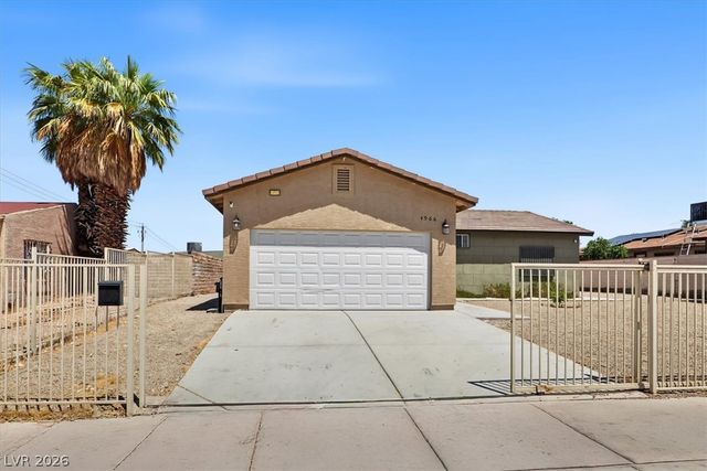 4966 Andover Drive, Las Vegas, NV 89122