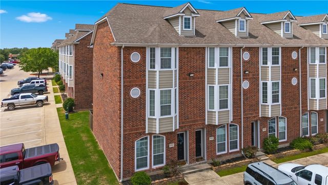 1198 Jones Butler Road 2401, College Station, TX 77840