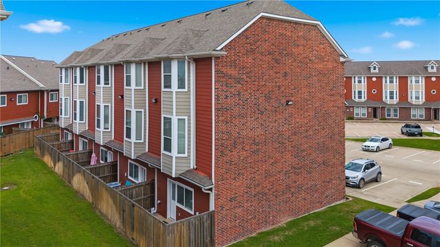 1198 Jones Butler Road 2401, College Station, TX 77840