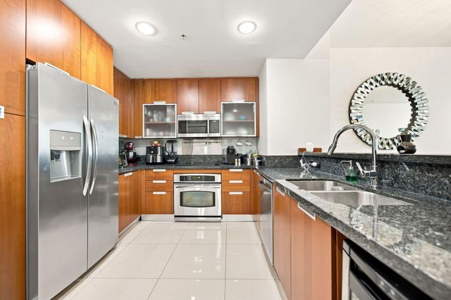 7901 HISPANOLA Avenue 1008, North Bay Village, FL 33141