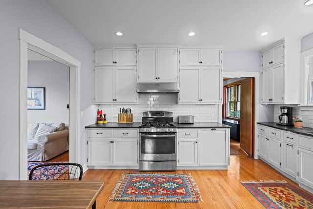 226 S Walnut Avenue, Arlington Heights, IL 60005