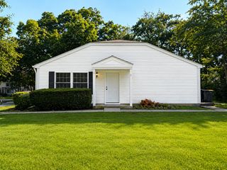 76 Bright Oaks Circle, Cary, IL 60013