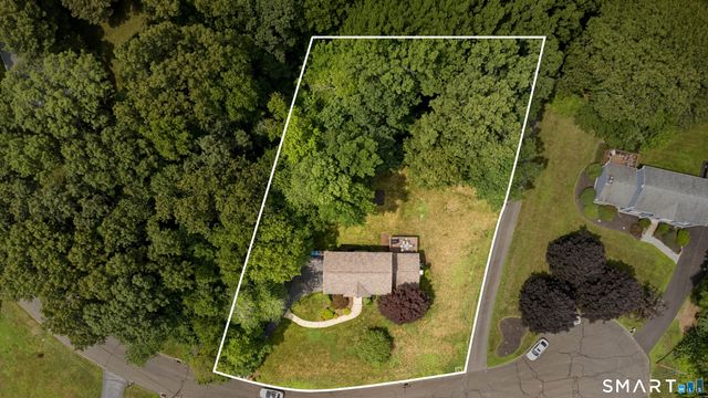 47 Autumn Ridge Road, Shelton, CT 06484