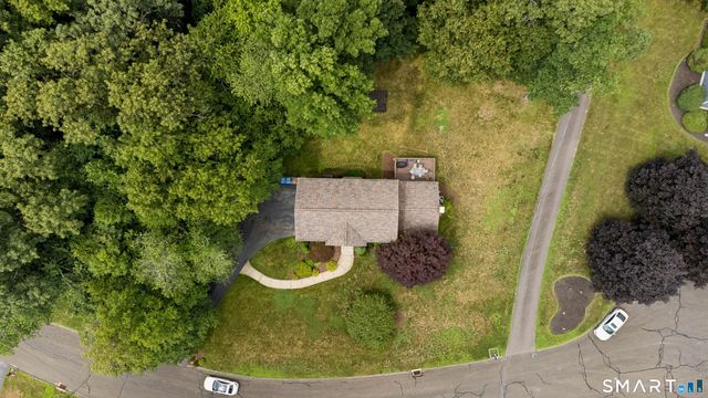 47 Autumn Ridge Road, Shelton, CT 06484