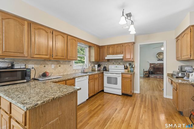 47 Autumn Ridge Road, Shelton, CT 06484