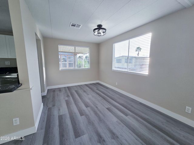 2609 W SOUTHERN Avenue 109, Tempe, AZ 85282