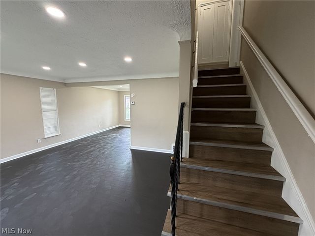 3928 Strandhill Road, Cleveland, OH 44128