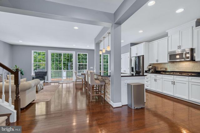 20283 CENTER BROOK SQ, Sterling, VA 20165