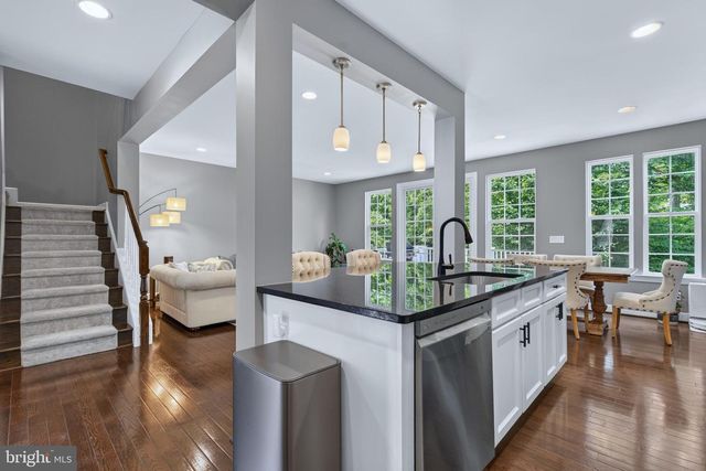 20283 CENTER BROOK SQ, Sterling, VA 20165