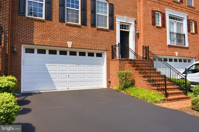 20283 CENTER BROOK SQ, Sterling, VA 20165