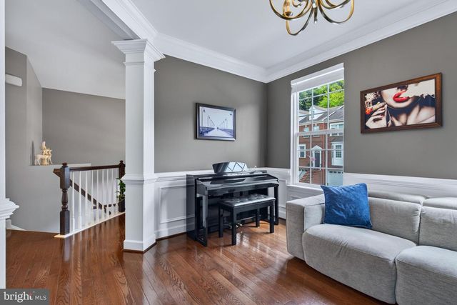 20283 CENTER BROOK SQ, Sterling, VA 20165