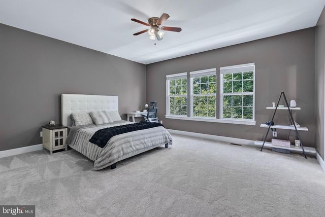 20283 CENTER BROOK SQ, Sterling, VA 20165