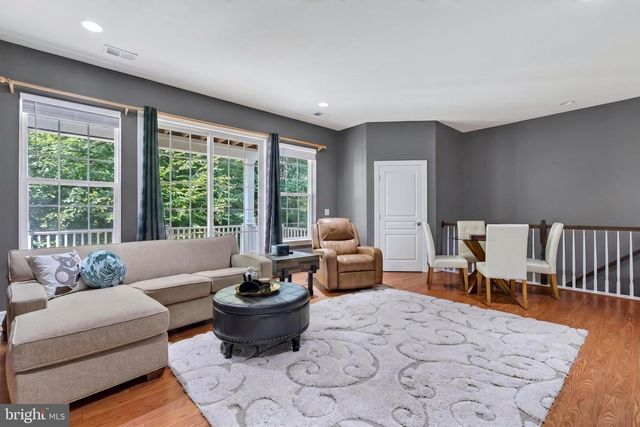 20283 CENTER BROOK SQ, Sterling, VA 20165