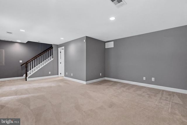 20283 CENTER BROOK SQ, Sterling, VA 20165