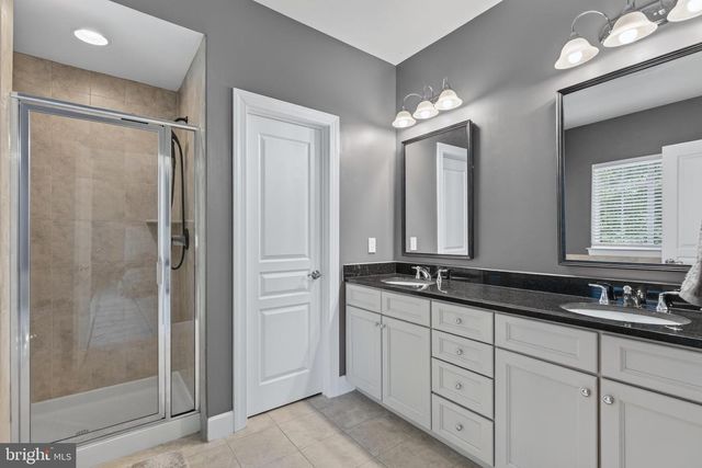 20283 CENTER BROOK SQ, Sterling, VA 20165