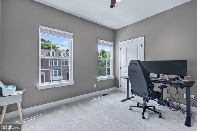 20283 CENTER BROOK SQ, Sterling, VA 20165