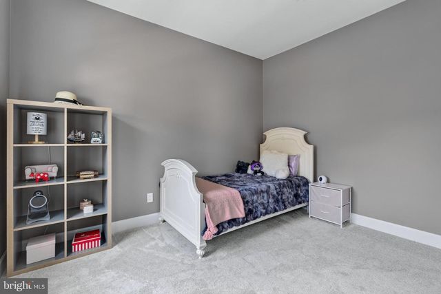 20283 CENTER BROOK SQ, Sterling, VA 20165