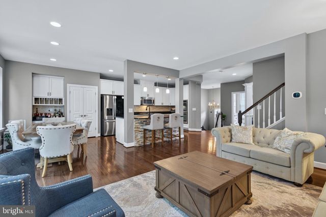 20283 CENTER BROOK SQ, Sterling, VA 20165