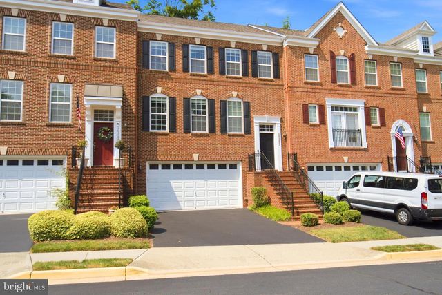 20283 CENTER BROOK SQ, Sterling, VA 20165