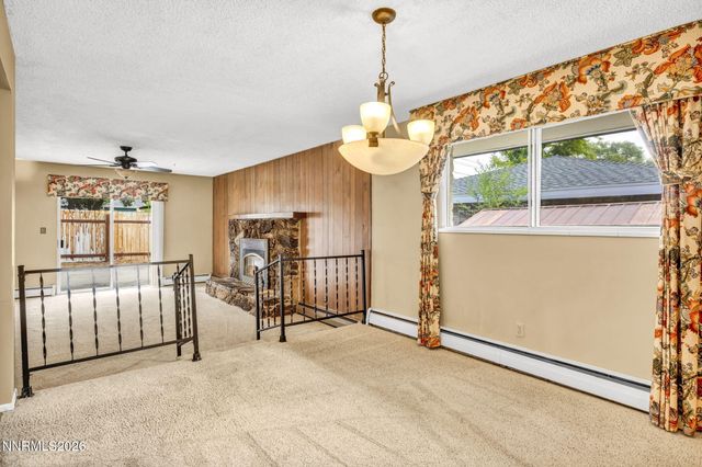 604 W Long Street, Carson City, NV 89703