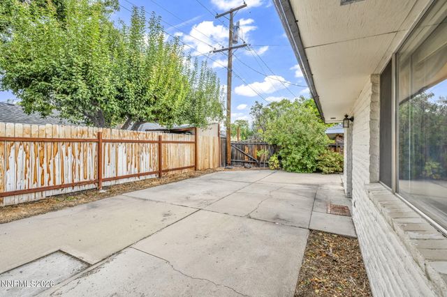 604 W Long Street, Carson City, NV 89703