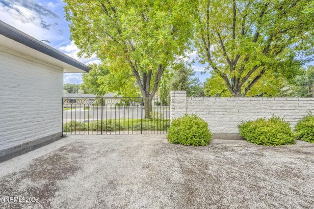 604 W Long Street, Carson City, NV 89703