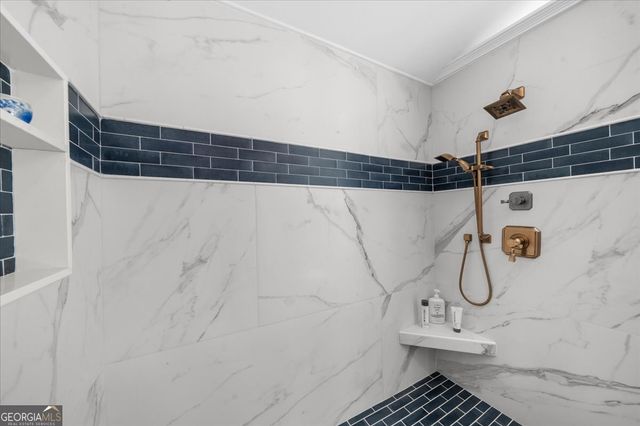 9230 Four Mile Creek Road, Gainesville, GA 30506