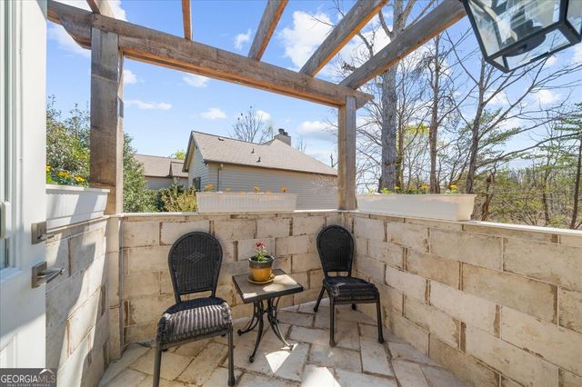 9230 Four Mile Creek Road, Gainesville, GA 30506