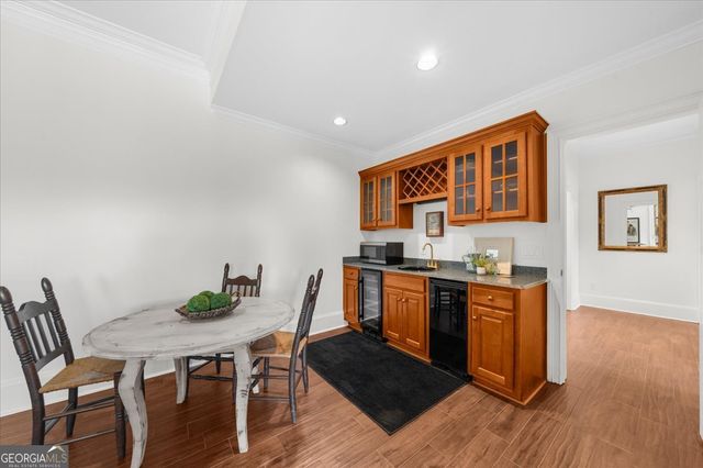 9230 Four Mile Creek Road, Gainesville, GA 30506