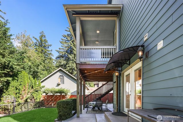 26326 222nd Avenue SE, Maple Valley, WA 98038