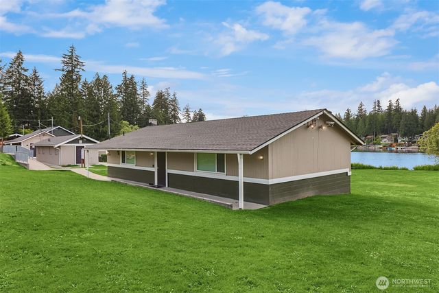 26326 222nd Avenue SE, Maple Valley, WA 98038