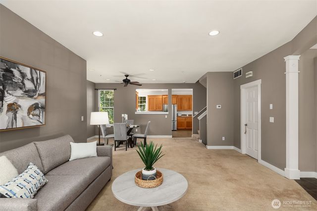 26326 222nd Avenue SE, Maple Valley, WA 98038