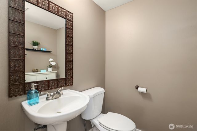 26326 222nd Avenue SE, Maple Valley, WA 98038
