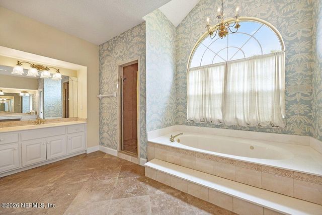 12481 TURNBERRY Drive, Jacksonville, FL 32225