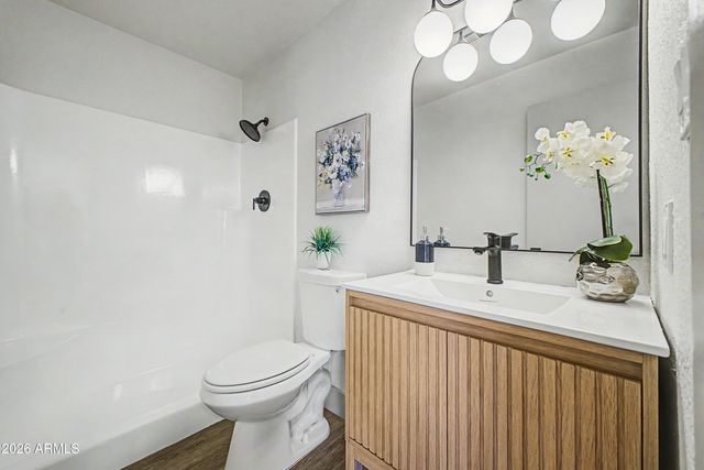 4350 W MESCAL Street, Glendale, AZ 85304