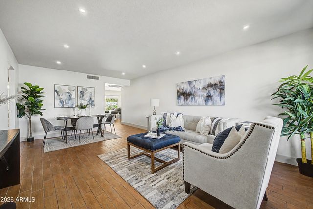 4350 W MESCAL Street, Glendale, AZ 85304