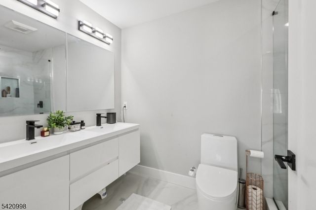 130 Brighton Ave, Kearny Town, NJ 07032