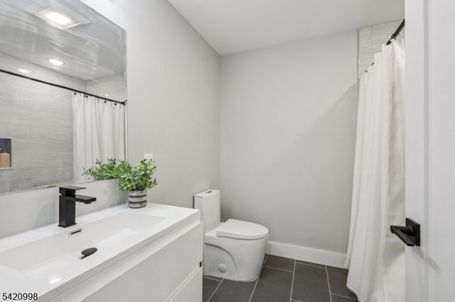 130 Brighton Ave, Kearny Town, NJ 07032