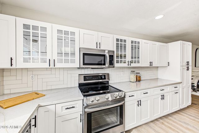 14216 N 39TH Drive, Phoenix, AZ 85053