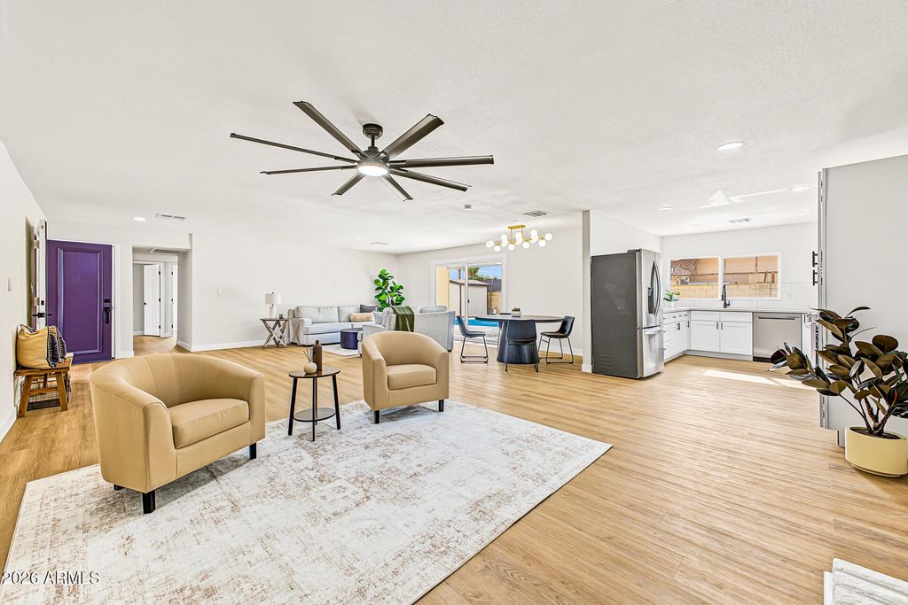 14216 N 39TH Drive, Phoenix, AZ 85053 — photo 5