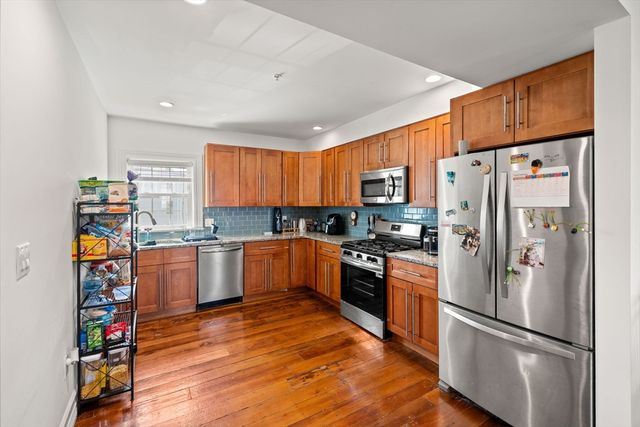 47 Julian St 2, Boston, MA 02125